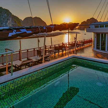 Heritage Line Ylang Cruise - Halong Bay & Lan Ha Bay Ha Long Exterior photo
