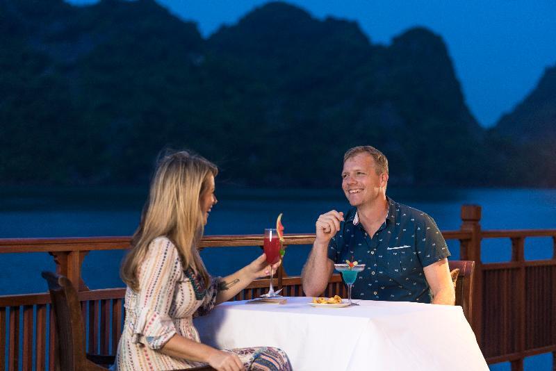 Heritage Line Ylang Cruise - Halong Bay & Lan Ha Bay Ha Long Exterior photo